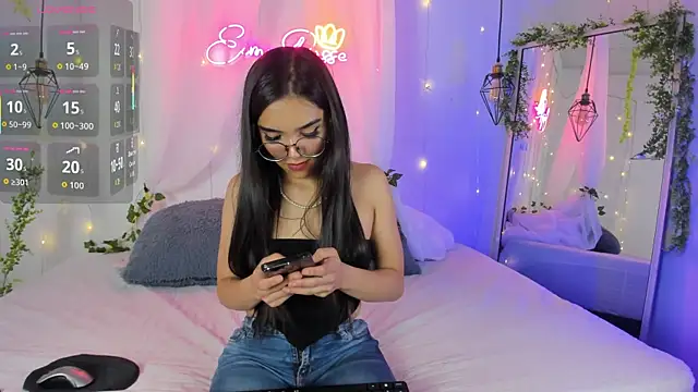 Snapshot of eimi_rosse18 chatting on 04-06-26, 12:50 eimi rosse18 online show from 04-06-26, 12:50