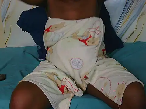 l4 love online show from 12-04-25, 01:31