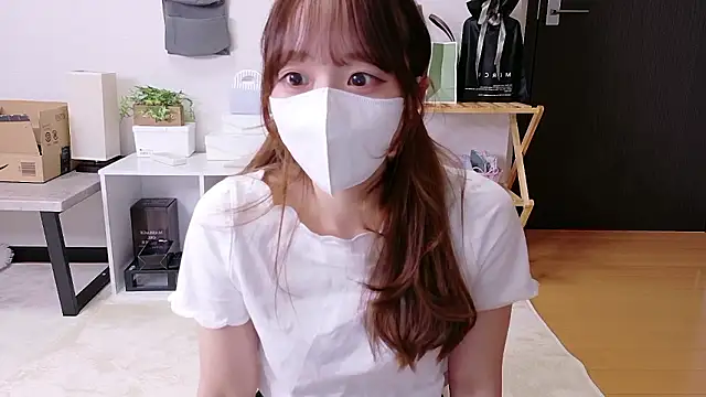 saku sakura  online show from 10-06-25, 01:08