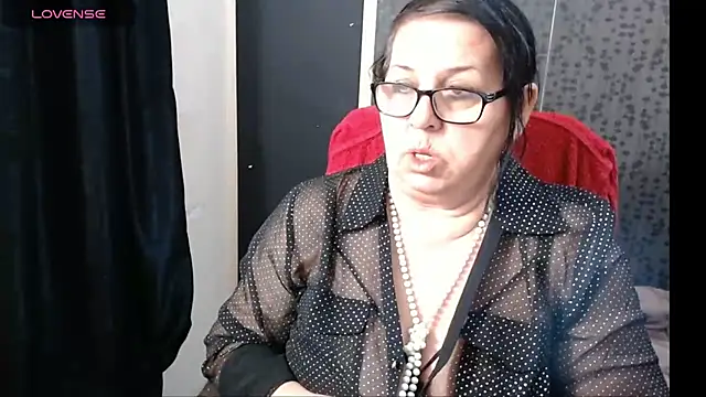 Snapshot of MissSanjanne chatting on 12-14-24, 06:35 MissSanjanne online show from 12-14-24, 06:35