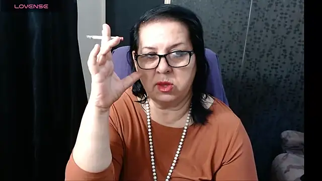 Snapshot of MissSanjanne chatting on 01-28-25, 07:32 MissSanjanne online show from 01-28-25, 07:32