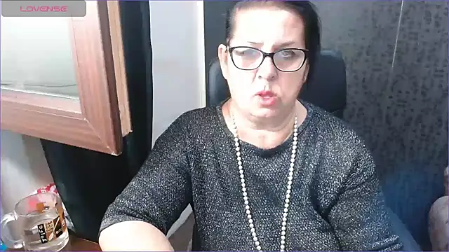 Snapshot of MissSanjanne chatting on 09-16-25, 08:10 MissSanjanne online show from 09-16-25, 08:10