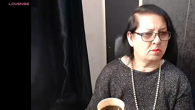 Snapshot of MissSanjanne chatting on 04-15-26, 02:29 MissSanjanne online show from 04-15-26, 02:29