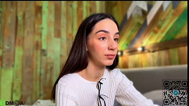 Elliizabeth online show from 10-27-25, 09:13