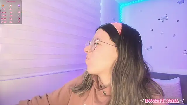 sweettvera online show from 05-20-26, 04:02