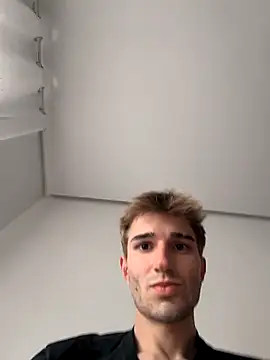 Snapshot of jorgeereyy chatting on 03-03-26, 03:40 jorgeereyy online show from 03-03-26, 03:40