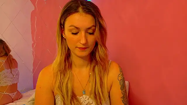 Snapshot of Anaayss_ chatting on 10-14-25, 04:57 Anaayss online show from 10-14-25, 04:57