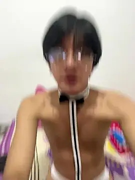 Snapshot of Matti_Mendez_ chatting on 10-07-25, 04:48 Matti Mendez online show from 10-07-25, 04:48