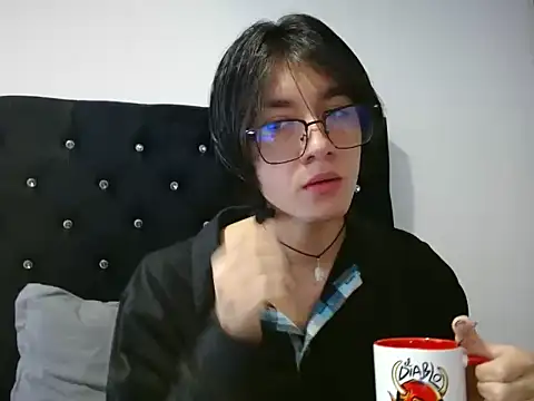 Snapshot of Matti_Mendez_ chatting on 07-15-26, 04:12 Matti Mendez online show from 07-15-26, 04:12