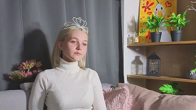 KelleDomin online show from 09-29-25, 06:24