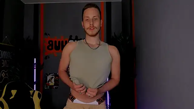 LeoMooree online show from 09-27-25, 12:48
