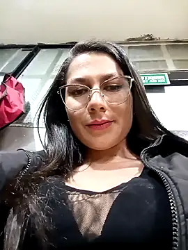 Mia-love-03 online show from 10-09-25, 10:19