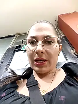 Mia-love-03 online show from 11-07-25, 12:10