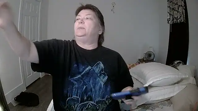 Snapshot of Buggy1965 chatting on 12-03-25, 02:04 Buggy1965 online show from 12-03-25, 02:04