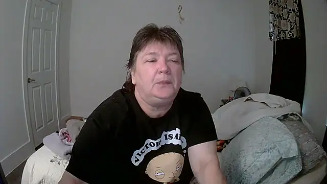 Snapshot of Buggy1965 chatting on 12-14-25, 04:34 Buggy1965 online show from 12-14-25, 04:34