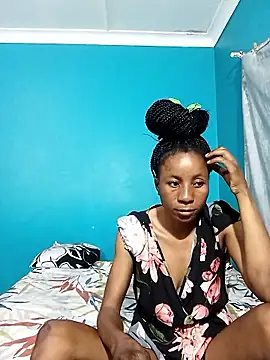 HotPetite 25 online show from 01-09-26, 01:30