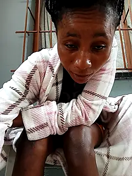 HotPetite 25 online show from 01-17-26, 12:10