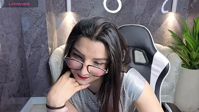 Snapshot of Mariana_Ferrer_Tx chatting on 09-23-25, 01:47 Mariana Ferrer Tx online show from 09-23-25, 01:47