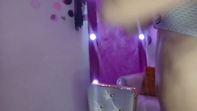 Nina Roser online show from 11-02-25, 01:02