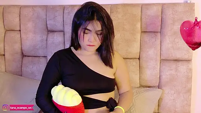 LunaOcampo  online show from 01-31-26, 09:02