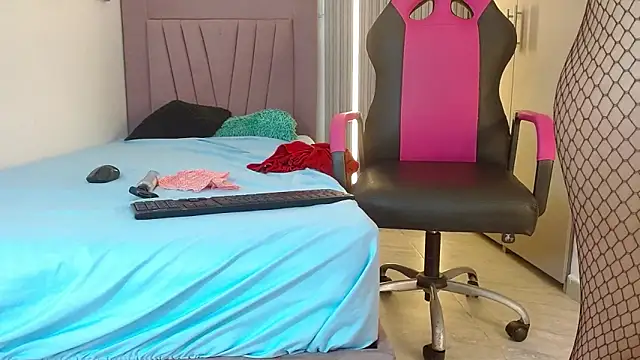 meli peach1 online show from 10-22-25, 07:35