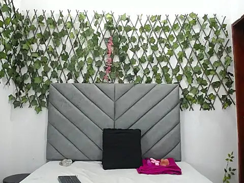 vlunaper online show from 10-31-25, 02:56