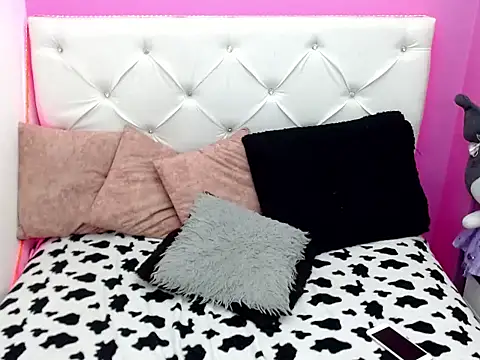 xx-kike-xx online show from 09-26-25, 02:21