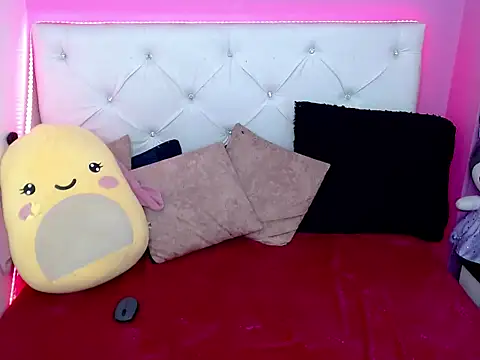 xx-kike-xx online show from 10-06-25, 01:08