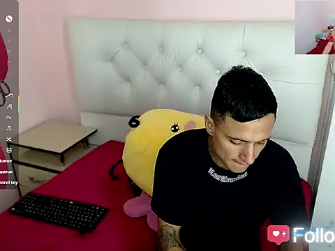 xx-kike-xx online show from 10-10-25, 01:21