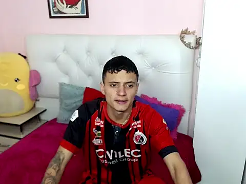 xx-kike-xx online show from 10-13-25, 01:44