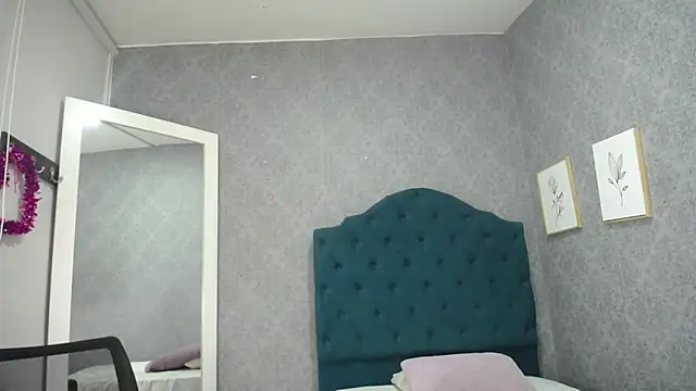 Snapshot of Vic_Taylor chatting on 05-08-26, 11:26 Vic Taylor online show from 05-08-26, 11:26