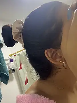 IsabellaJoness  online show from 09-30-25, 10:53