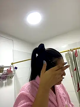 IsabellaJoness  online show from 10-18-25, 11:11