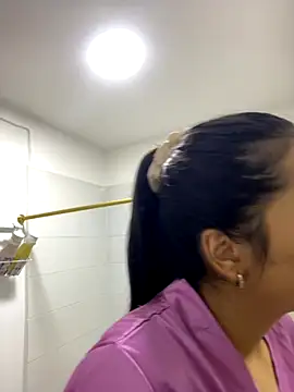 IsabellaJoness  online show from 11-04-25, 11:09