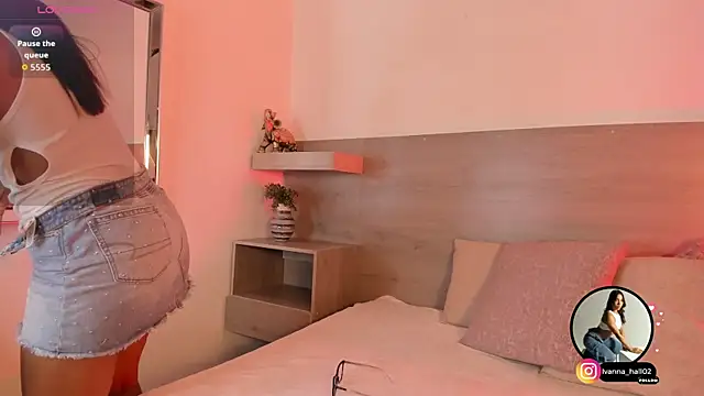 Ivana Hall online show from 10-22-25, 09:03