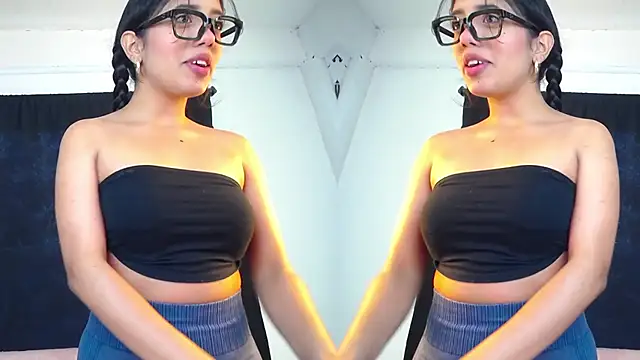 Isis Valen online show from 12-03-25, 12:36