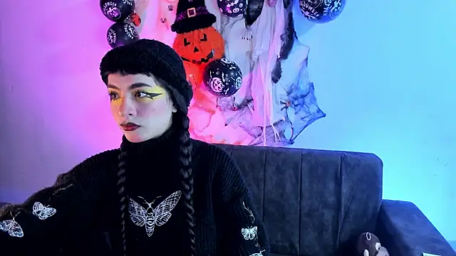 Snapshot of kitty__chs chatting on 10-07-25, 11:18 kitty chs online show from 10-07-25, 11:18