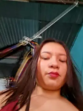 Snapshot of hot-mom22 chatting on 10-21-25, 10:38 hot-mom22 online show from 10-21-25, 10:38