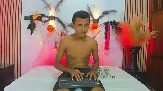 BrittaParkerr online show from 10-20-25, 01:39