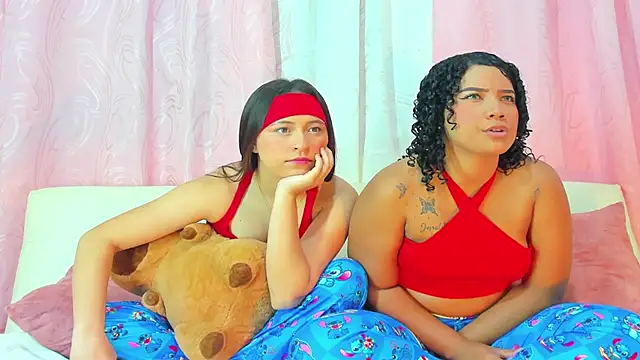 Venus Girls  online show from 09-23-25, 03:53