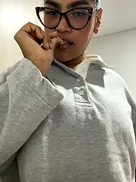 miiabrown18 online show from 10-12-25, 04:55