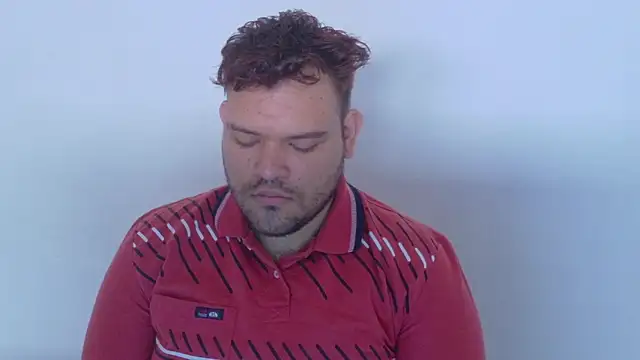 Snapshot of big_bearr chatting on 10-01-25, 03:18 big bearr online show from 10-01-25, 03:18