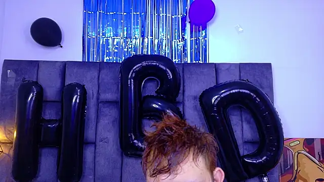 Snapshot of big_bearr chatting on 10-18-25, 09:26 big bearr online show from 10-18-25, 09:26