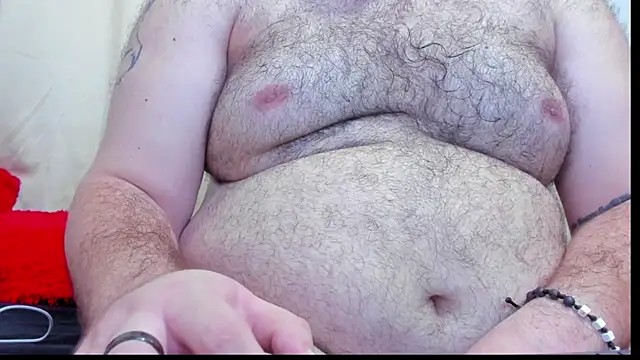 Snapshot of big_bearr chatting on 02-13-26, 01:01 big bearr online show from 02-13-26, 01:01