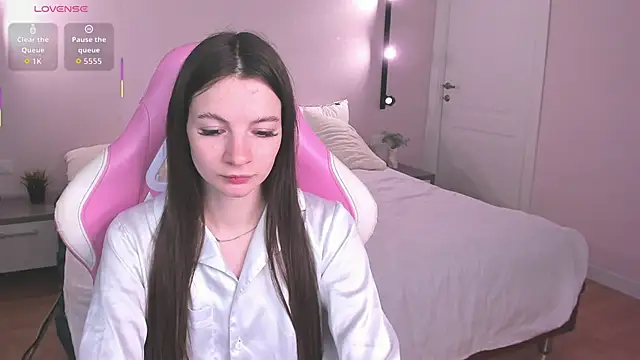 Alic Fox online show from 10-08-25, 12:52