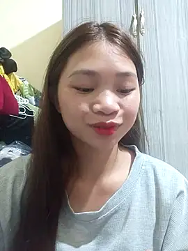 Snapshot of Mayy1 chatting on 09-27-25, 04:01 Mayy1 online show from 09-27-25, 04:01