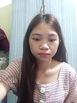 Snapshot of Mayy1 chatting on 10-09-25, 11:58 Mayy1 online show from 10-09-25, 11:58