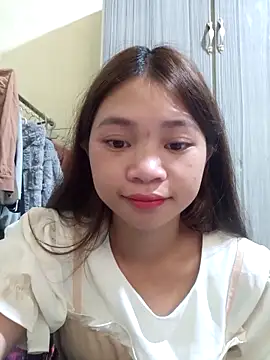 Snapshot of Mayy1 chatting on 10-19-25, 12:00 Mayy1 online show from 10-19-25, 12:00