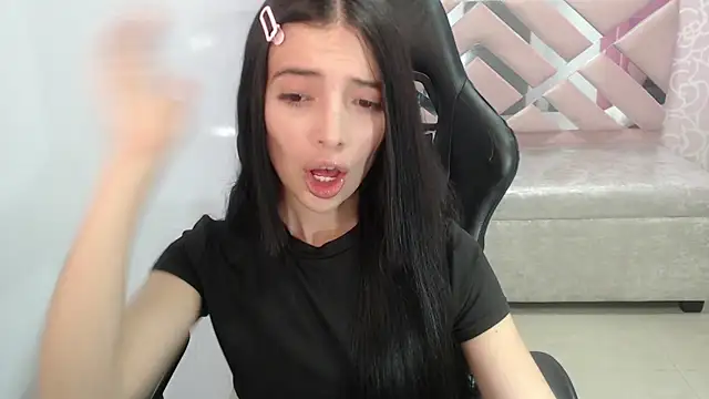 Snapshot of cynthia_ch chatting on 11-09-25, 11:52 cynthia ch online show from 11-09-25, 11:52