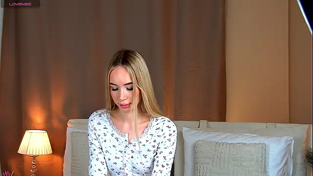 MaryDavies online show from 11-27-25, 07:54